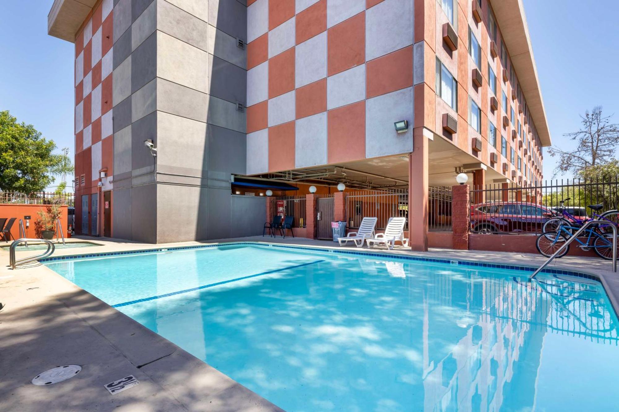 Best Western Los Angeles Worldport Hotel Exterior photo